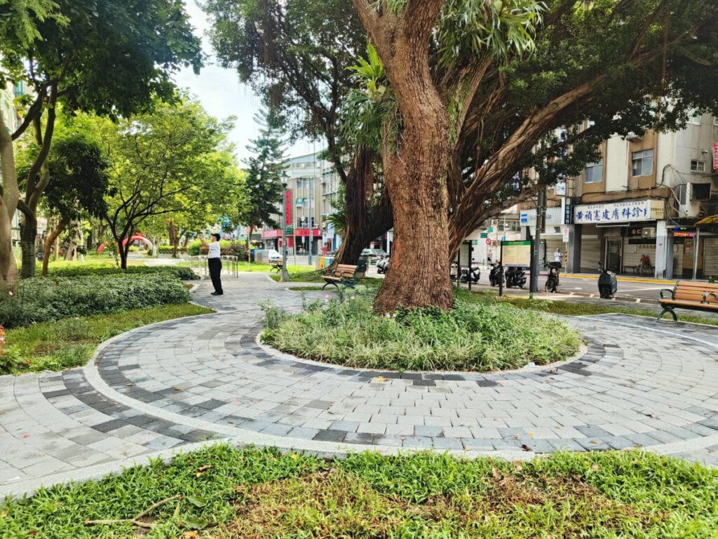 馬年走春師大路　人行車行皆好行