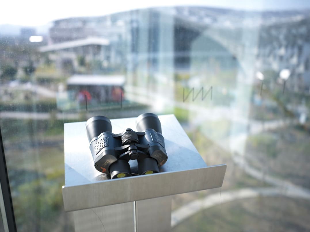 不只借書看展 台中綠美圖角落藏著藝術探險