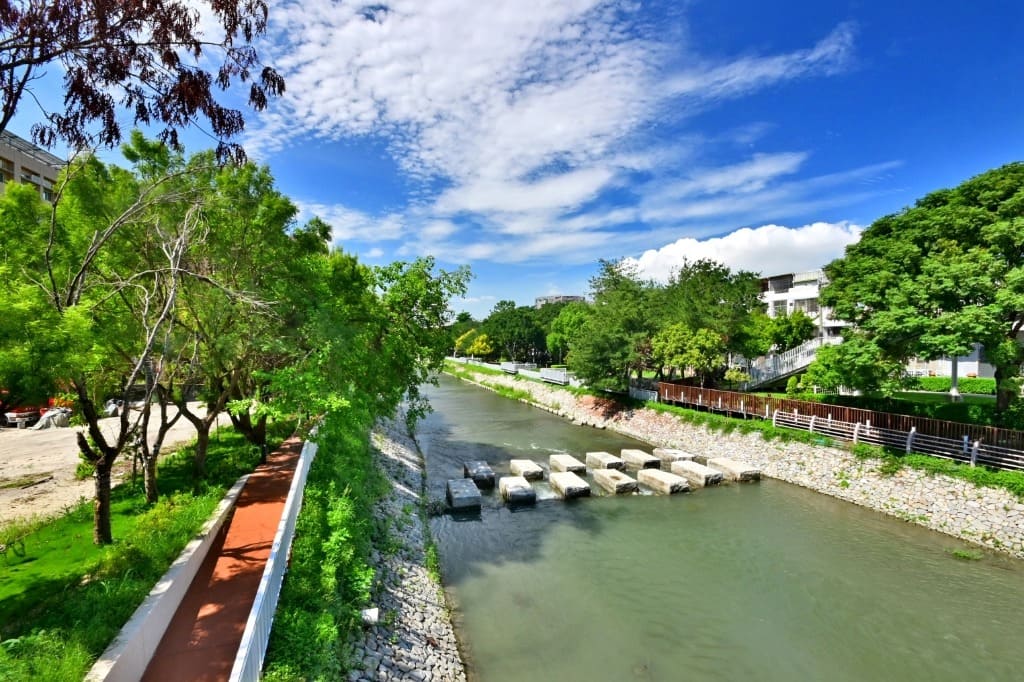 中市軟埤仔溪大翻轉 水岸花都工程囊括10座專業大獎 中市軟埤仔溪大翻轉 水岸花都工程囊括10座專業大獎
