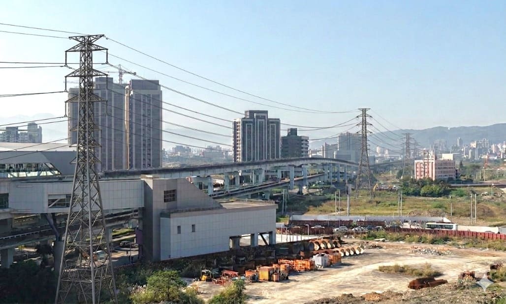 告別「天空蜘蛛網」　塭仔圳高壓電塔拆除