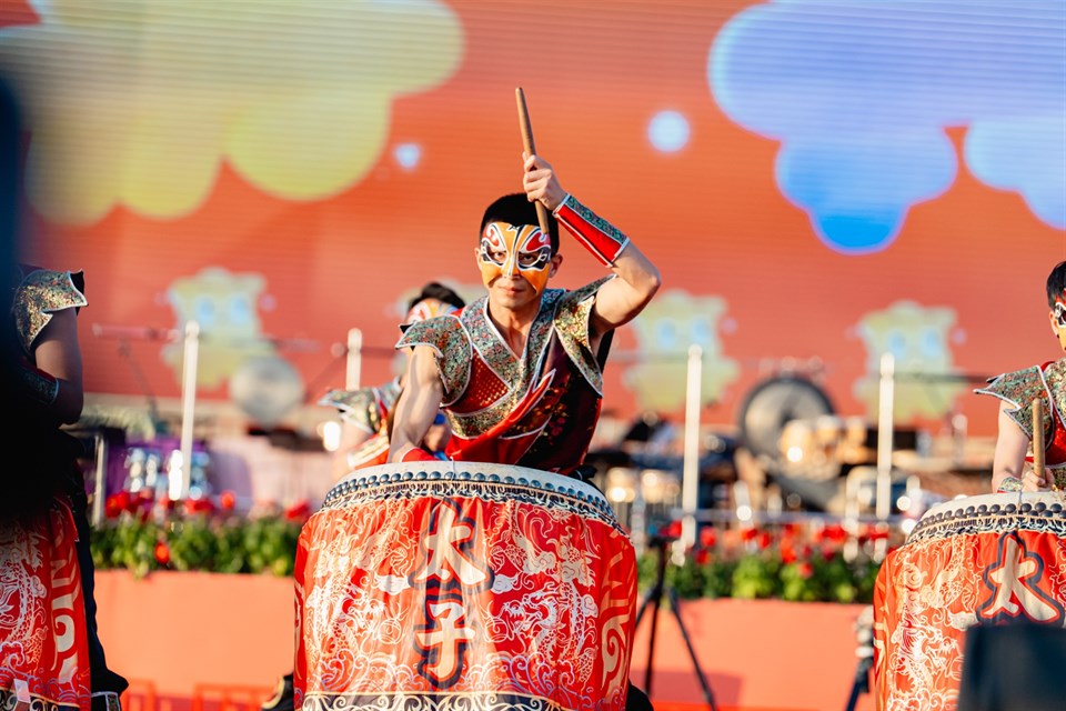 2026台灣燈會主燈「光沐-世界的阿里山」致贈嘉義縣 展現永續與科技交織的國際視覺盛宴